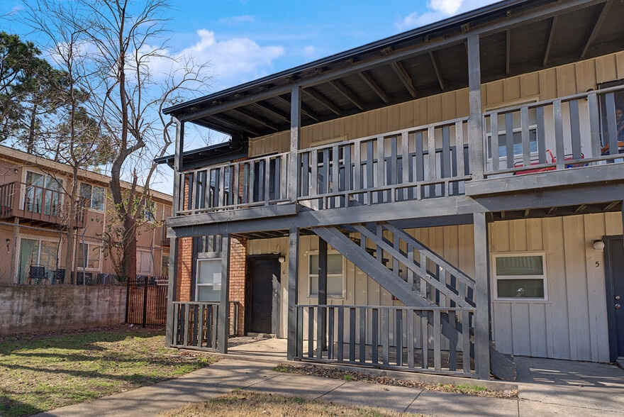 6330 E 7th St, Tulsa, OK à vendre - Photo du bâtiment - Image 3 de 20