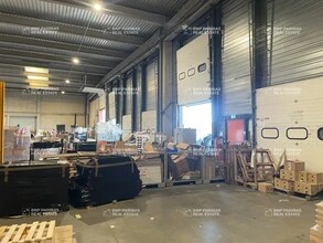 14 Avenue Maréchal Juin, Saint-Laurent-de-Mure for lease Interior Photo- Image 2 of 5