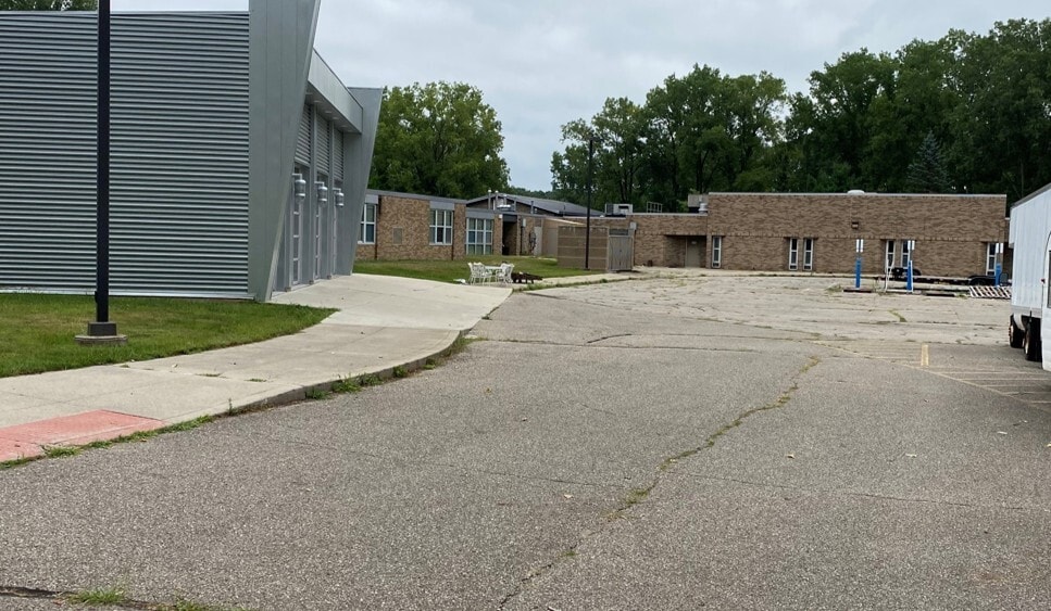 155 E Glass Rd, Ortonville, MI for sale - Building Photo - Image 2 of 4