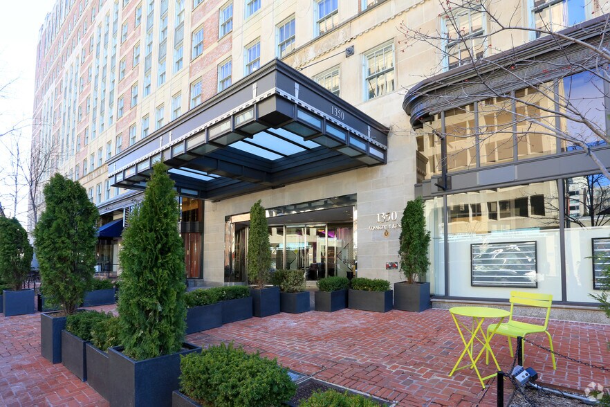 1350 Connecticut Ave NW, Washington, DC à louer - Photo du bâtiment - Image 2 de 22