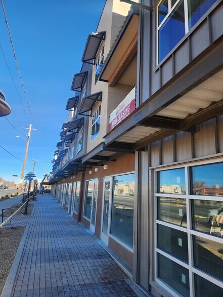 350 Osuna Rd NW, Los Ranchos De Albuquerque, NM à louer - Photo du bâtiment - Image 2 de 20