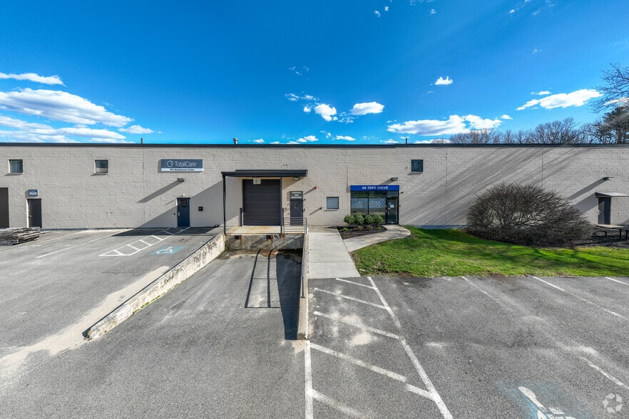 40 Teed Dr, Randolph, MA for lease - Building Photo - Image 3 of 5