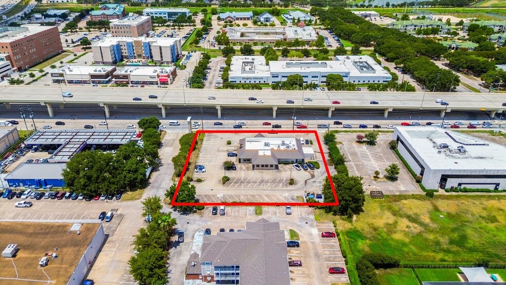 13031 FM 1960 Rd W, Houston, TX à vendre - Photo du bâtiment - Image 2 de 14