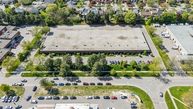 2525 Dunwin Dr, Mississauga, ON à louer Photo intérieure- Image 1 de 3