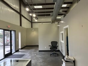 2178 Chapman Road Rd, Chattanooga, TN for lease Interior Photo- Image 2 of 6