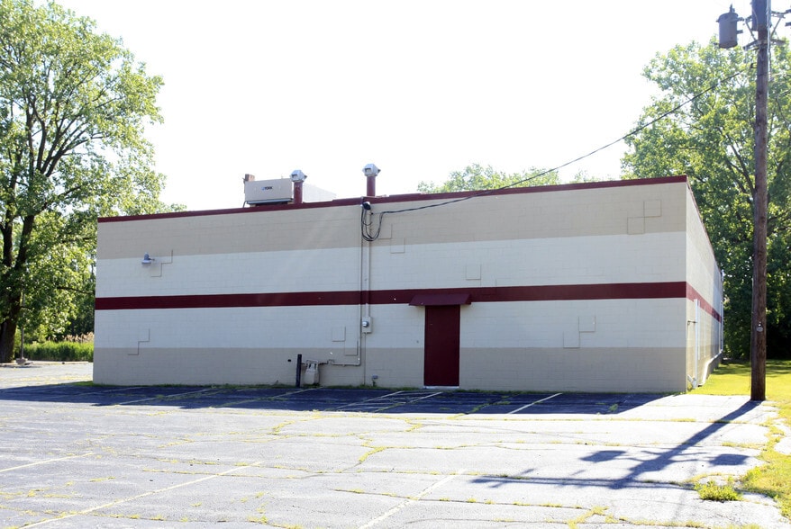 7897 Taft St, Merrillville, IN for lease - Building Photo - Image 2 of 28