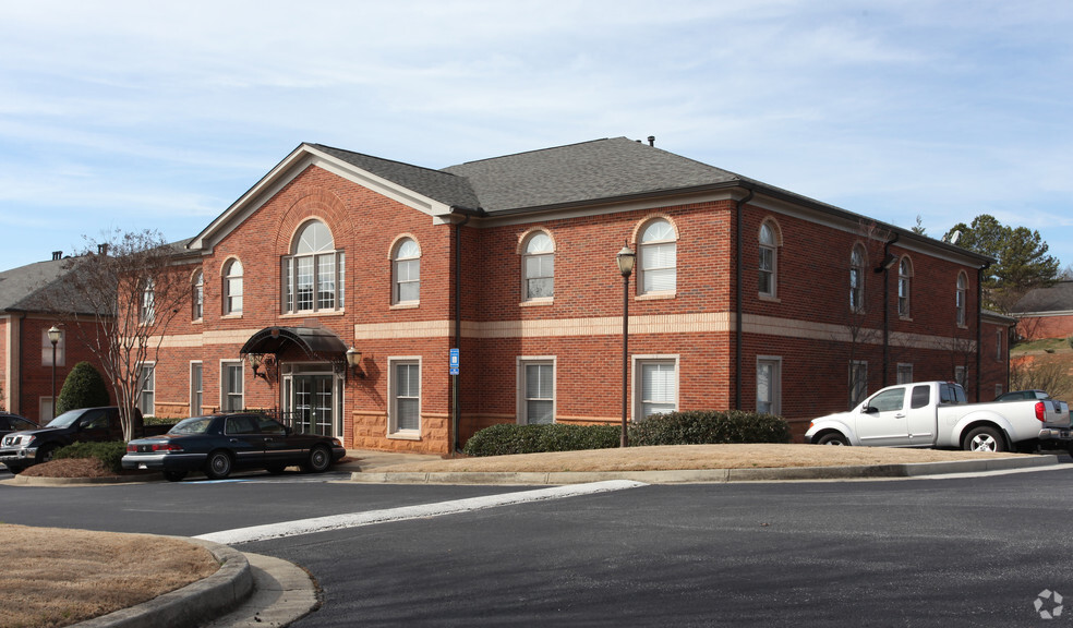 4080 Mcginnis Ferry Rd, Alpharetta, GA for lease - Primary Photo - Image 1 of 22