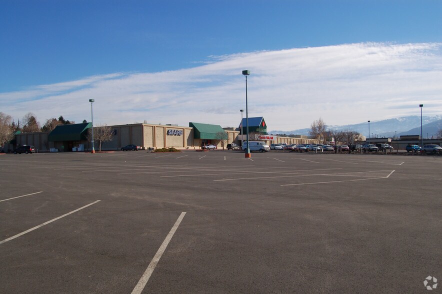 511 Valley Mall Pky, East Wenatchee, WA à louer - Photo du bâtiment - Image 3 de 16
