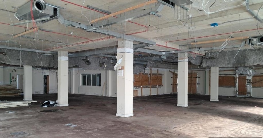 2 Randalls Way, Leatherhead for sale Interior Photo- Image 1 of 5