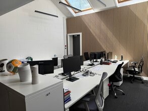 13-26 Swanns Rd, Cambridge for lease Interior Photo- Image 2 of 11