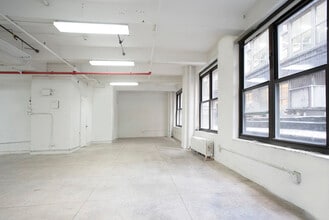 227-229 W 29th St, New York, NY for lease Interior Photo- Image 2 of 3