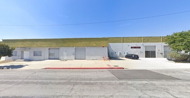 Plus de détails pour 133 - 135 E Maple Ave, Monrovia, CA - Industriel à louer