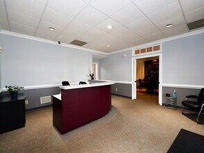 2401 Hydraulic Rd, Charlottesville, VA for lease Lobby- Image 2 of 7