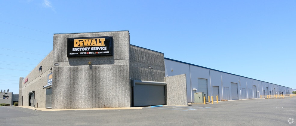 1015 N Market Blvd, Sacramento, CA for lease - Building Photo - Image 2 of 18