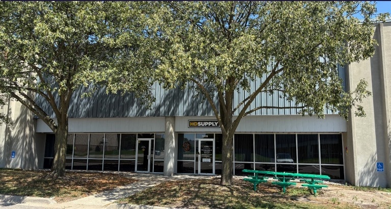 13106-13114 Waco Ct, Livonia, MI for lease Building Photo- Image 1 of 8