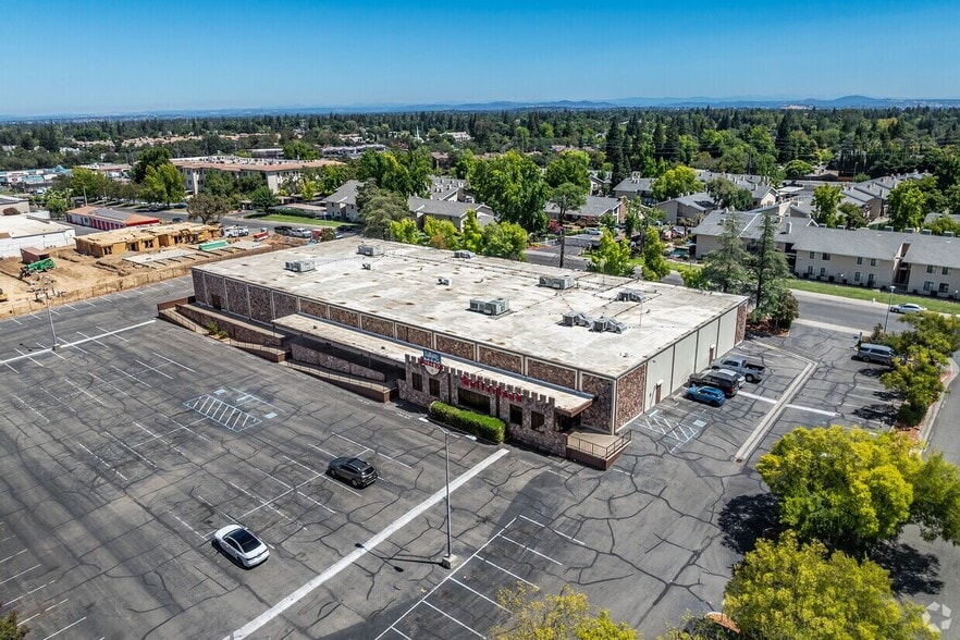 6001 Sunrise Vista Dr, Citrus Heights, CA for sale - Building Photo - Image 1 of 20