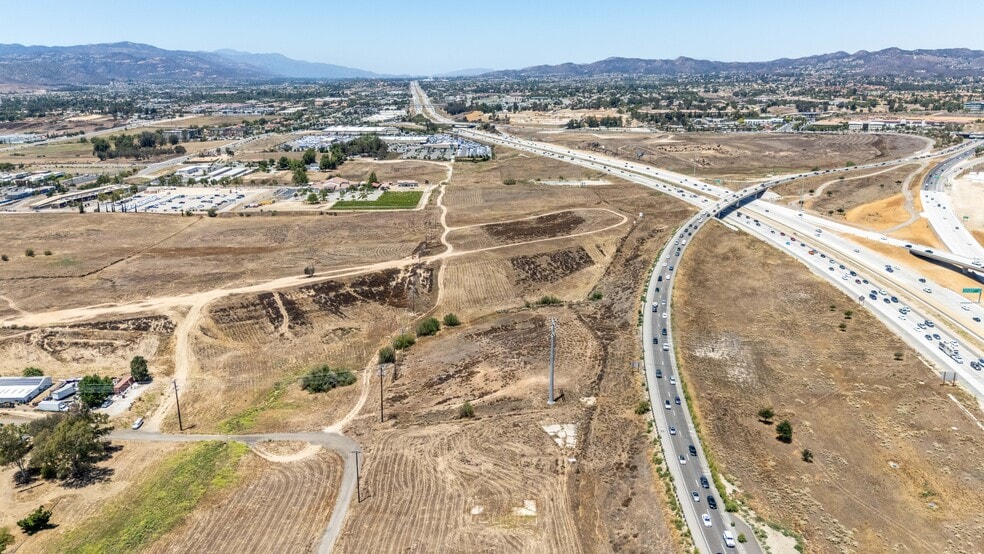 25860 Monroe Ave, Murrieta, CA for sale - Aerial - Image 3 of 5