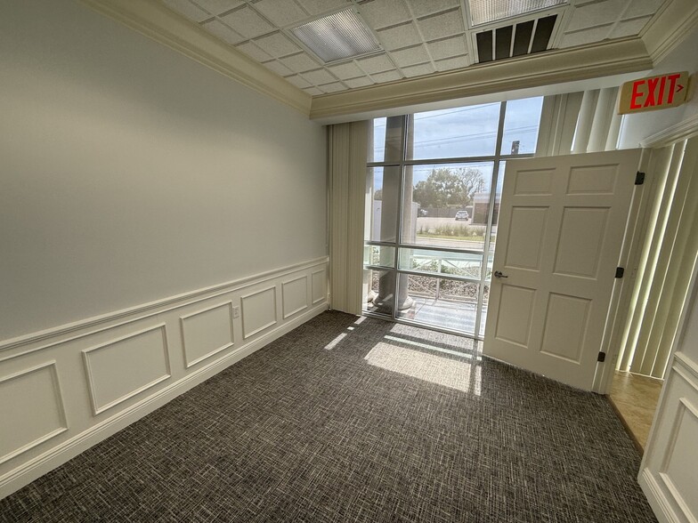 415 S Babcock St, Melbourne, FL for lease - Building Photo - Image 2 of 10