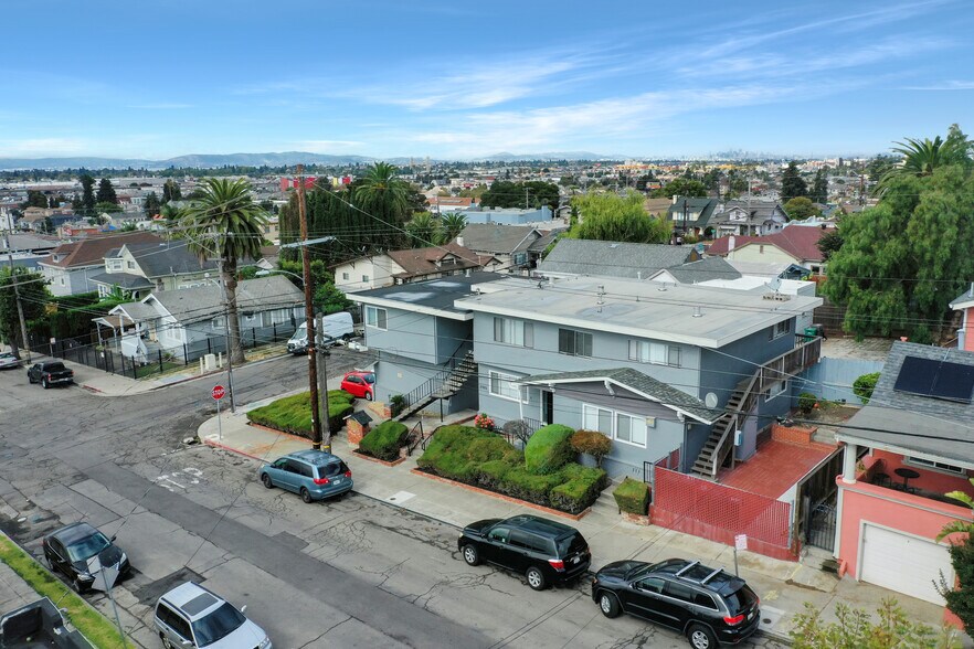 2105 48th Ave, Oakland, CA à vendre - Aérien - Image 3 de 26