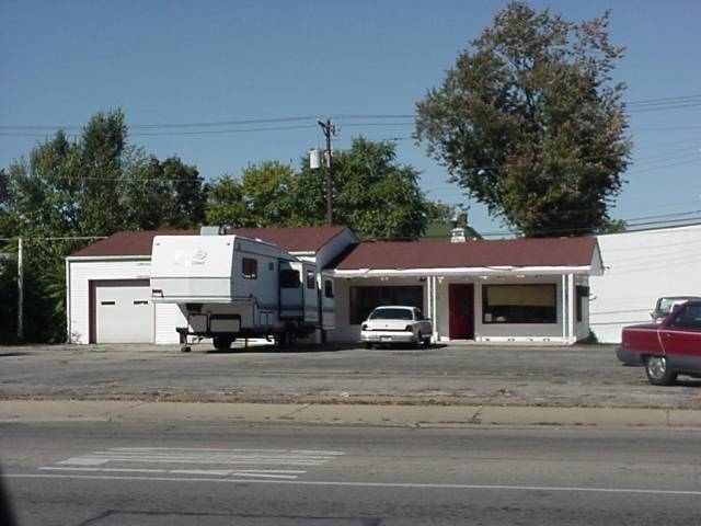 420 E Wysor, Muncie, IN for sale - Primary Photo - Image 1 of 1