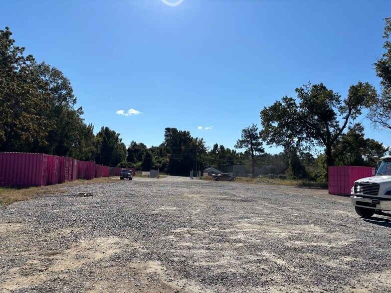 1137 Pineview Dr, Columbia, SC à louer - Photo du bâtiment - Image 3 de 5