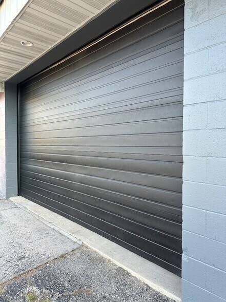 336 N Military Ave, Green Bay, WI à louer - Photo du bâtiment - Image 3 de 6