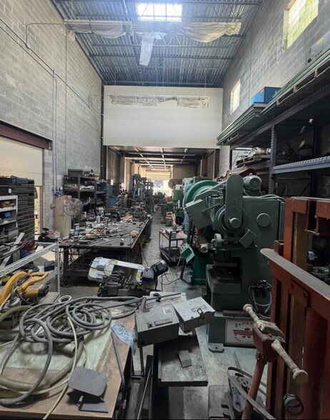 2377-2379 48th St, Astoria, NY à vendre - Photo du bâtiment - Image 3 de 4