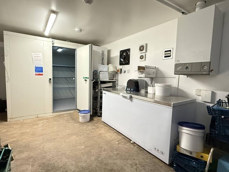 High St, Falkland for sale - Interior Photo - Image 2 of 8