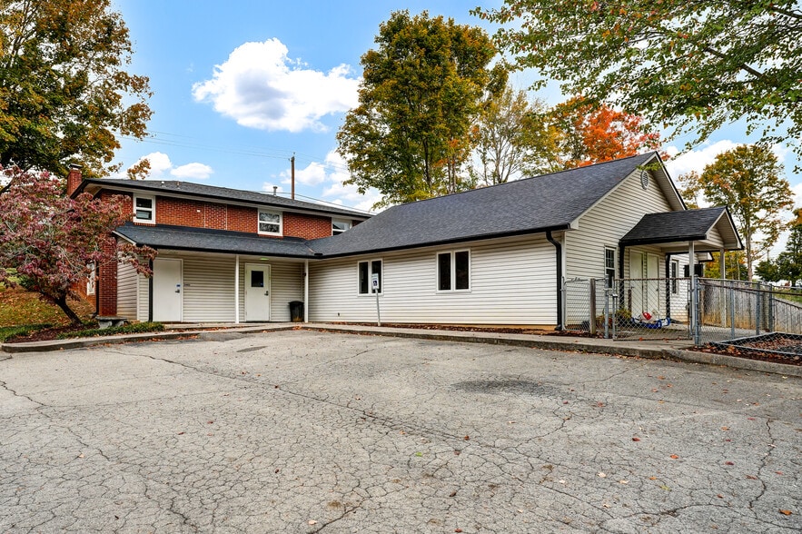 7828 S Northshore Dr, Knoxville, TN for sale - Building Photo - Image 2 of 31
