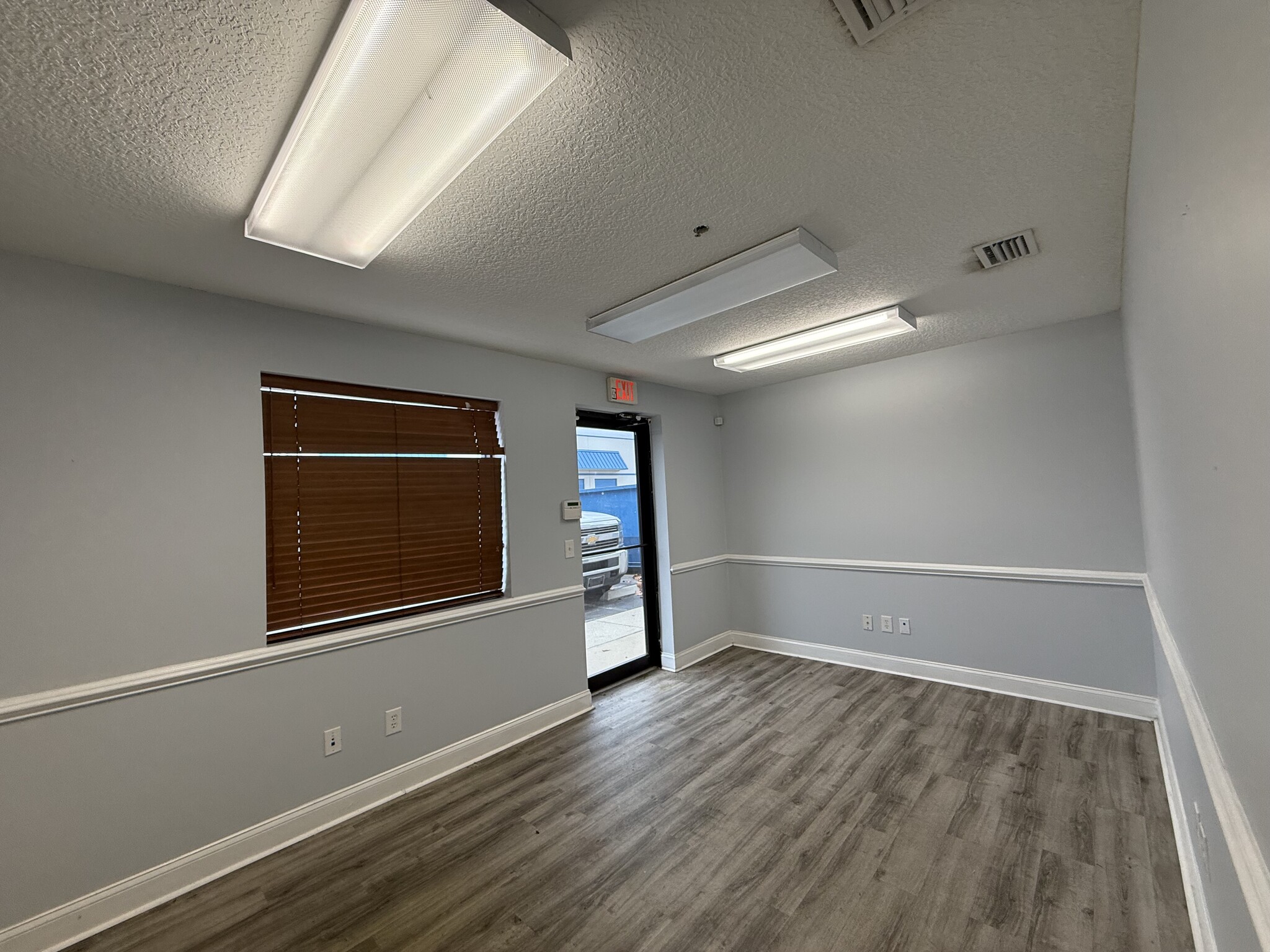 5570 Florida Mining Blvd S, Jacksonville, FL à louer Photo intérieure- Image 1 de 25