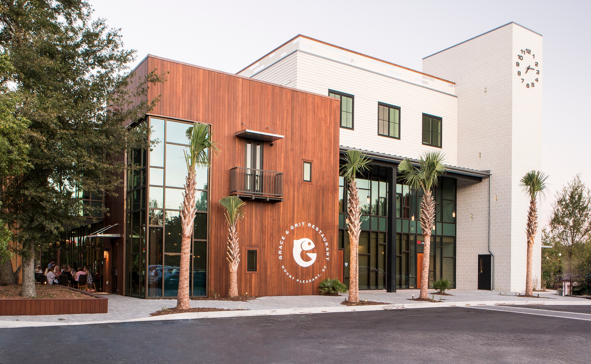 320 Wingo Way, Mount Pleasant, SC for sale Building Photo- Image 1 of 1