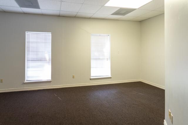 14721 Pebble Bend Dr, Houston, TX à louer - Photo du bâtiment - Image 2 de 45