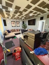 109 Wallington Ave, Wallington, NJ for lease Interior Photo- Image 2 of 7