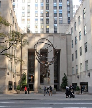 Plus de détails pour 45 Rockefeller Plz, New York, NY - Bureau, Médical à louer