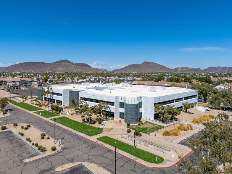 2149 W Dunlap Ave, Phoenix, AZ à louer - Photo du bâtiment - Image 3 de 14