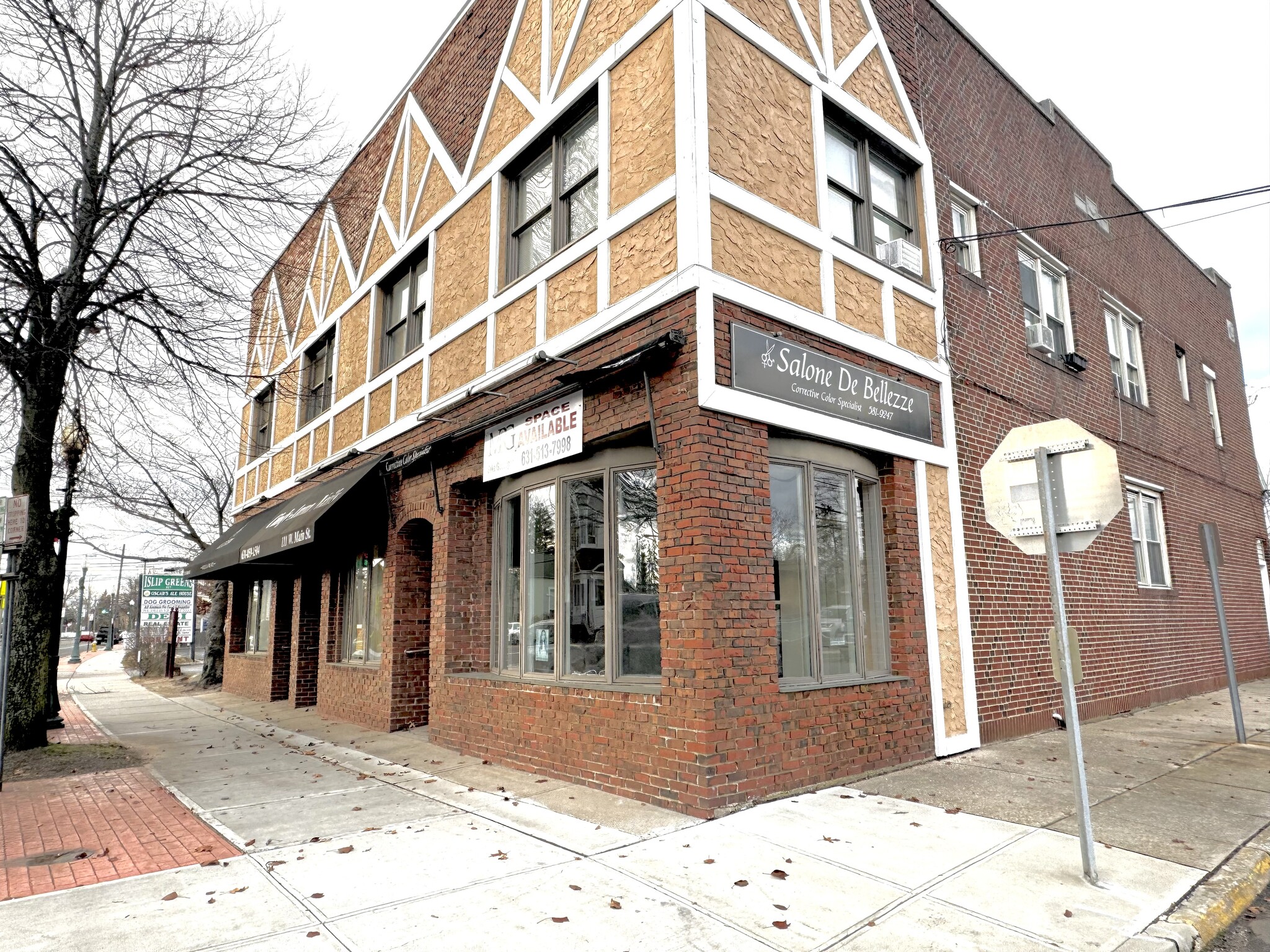 109-113 W Main St, East Islip, NY for sale Building Photo- Image 1 of 1