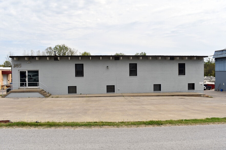 385-387 Industrial Dr, Mount Juliet, TN à louer - Photo du bâtiment - Image 3 de 32