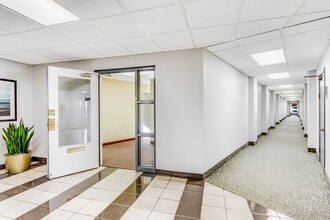 4701 Randolph Rd, Rockville, MD à louer Photo intérieure- Image 1 de 14