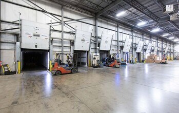 520 Beards Ln, Woodstock, ON for lease Interior Photo- Image 2 of 4