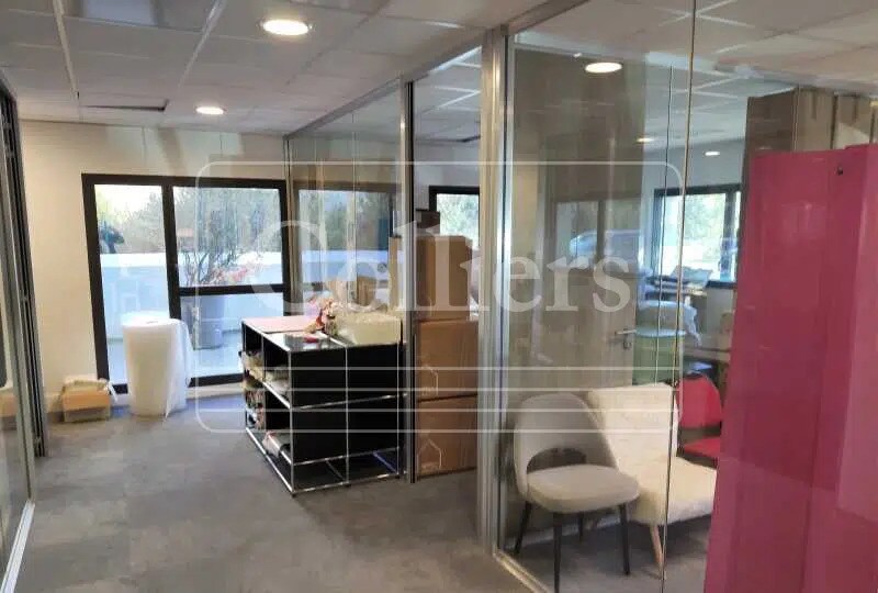 60 Rue De La Tramontane, Aix-en-Provence à louer - Photo du bâtiment - Image 3 de 11