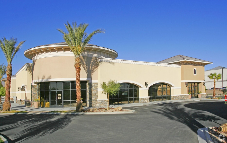 4315 N Rancho Dr, Las Vegas, NV for lease - Building Photo - Image 2 of 40