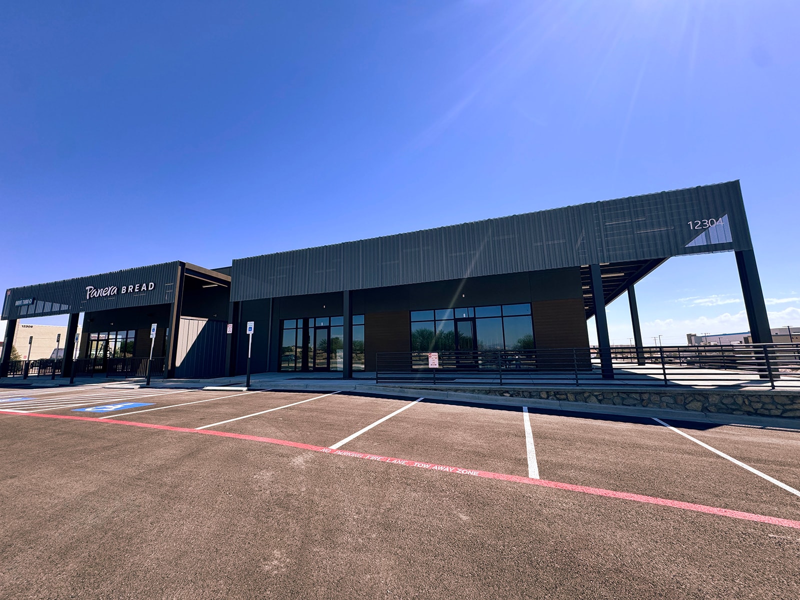 12304 Eastlake Blvd blvd, El Paso, TX for lease Primary Photo- Image 1 of 2