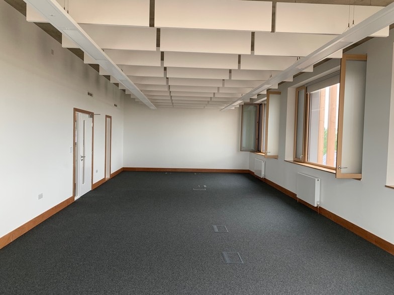 Charlotte Ave, Bicester for lease - Interior Photo - Image 3 of 10