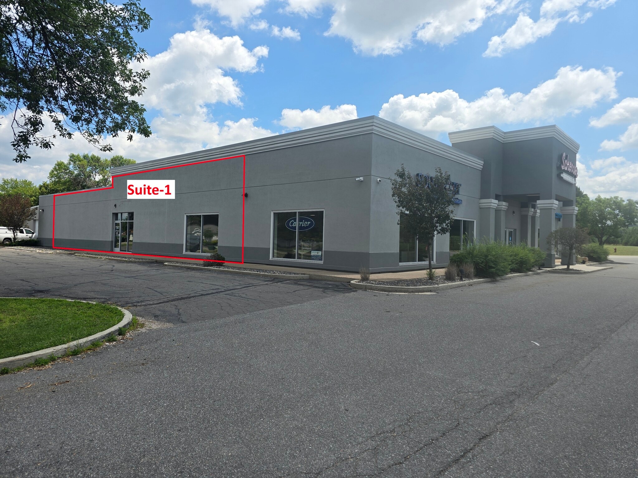 2107 Robin Ln, Rib Mountain, WI for lease Primary Photo- Image 1 of 7