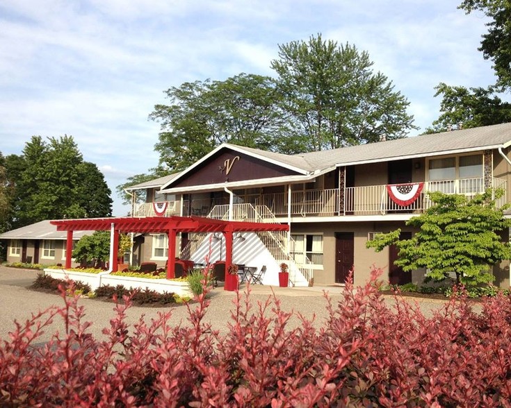 7988 State Route 54, Hammondsport, NY for sale - Building Photo - Image 1 of 1