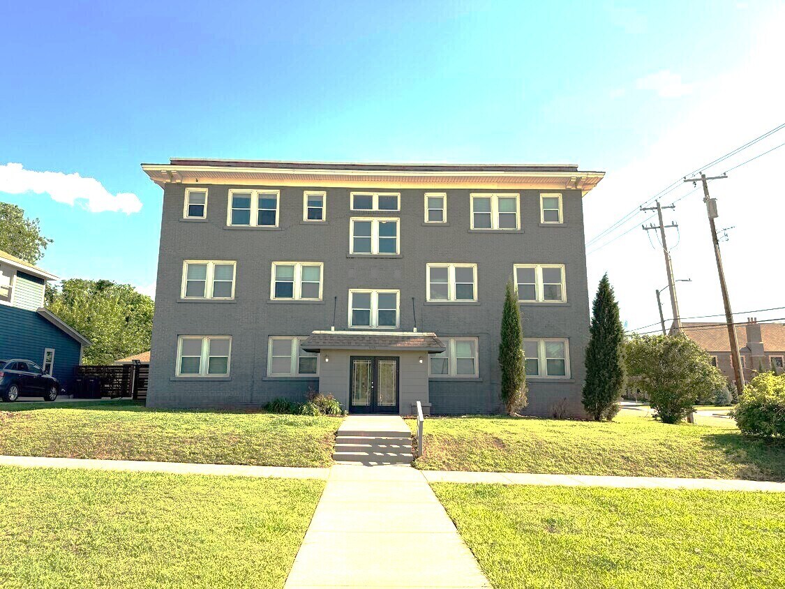 200 NE 14th St, Oklahoma City, OK à vendre Photo principale- Image 1 de 24