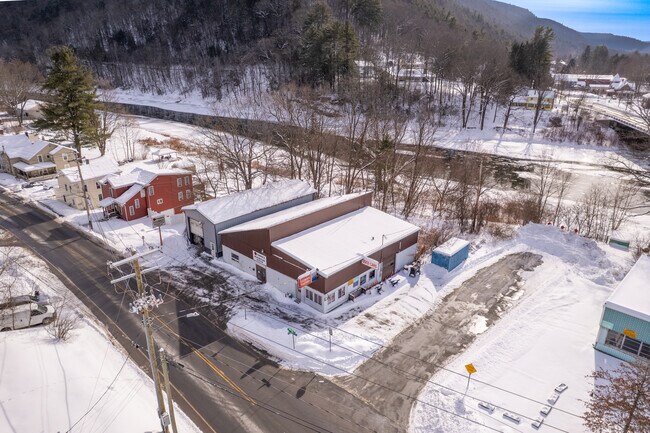 Plus de détails pour 274 E Front St, Hancock, NY - Commerce de détail à vendre