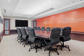 1400 Blair Towers Pl, Ottawa, ON à louer Photo intérieure- Image 1 de 8