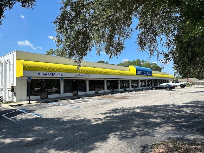 821 NE 36th Terrace, Ocala, FL for lease - Building Photo - Image 1 of 26