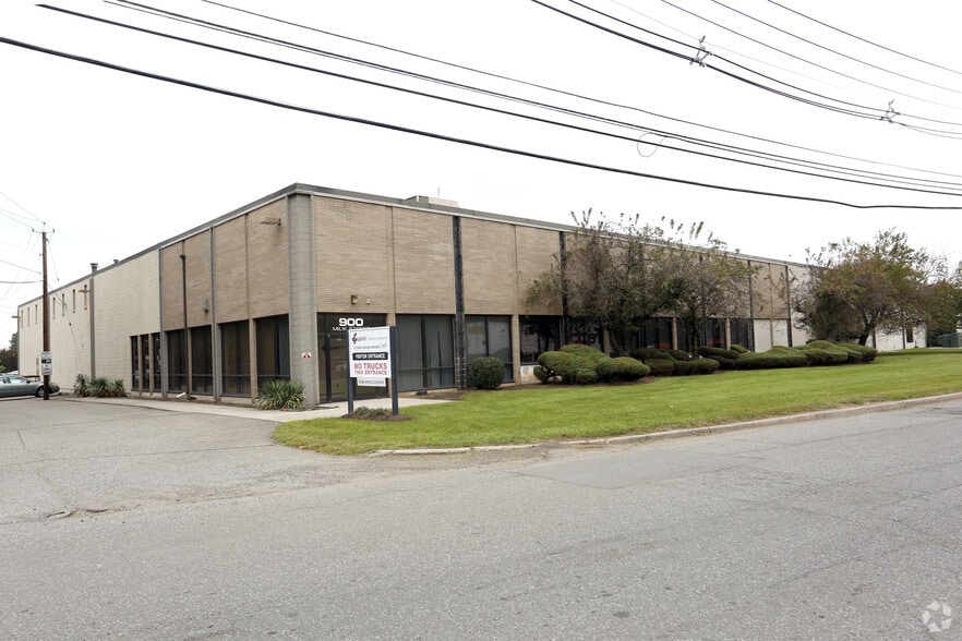 900 Milik St, Carteret, NJ for lease - Primary Photo - Image 1 of 8